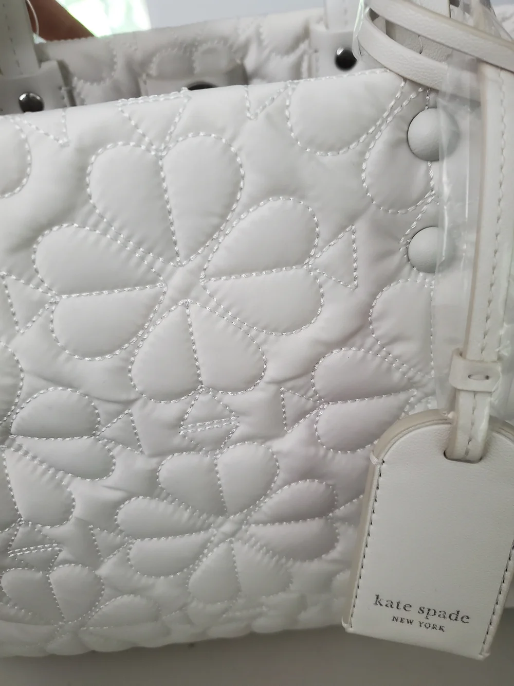 kate spade Tilly White Quilted Small Tote Bag with Detachable Strap. NWT.